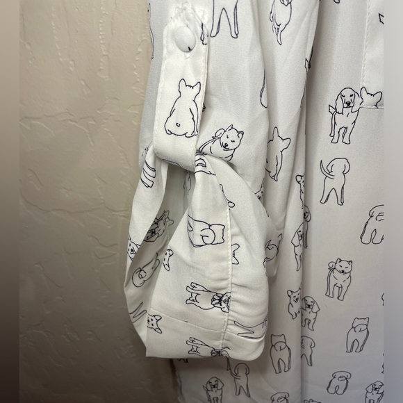 Torrid Harper Georgette Pullover 3/4 Sleeve Blouse dogs - Picture 3 of 7